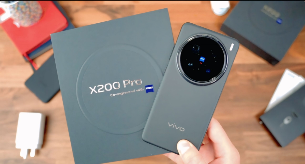 Vivo X200 Ultra
